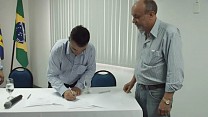 Sangua assina convnio com Sinpetro